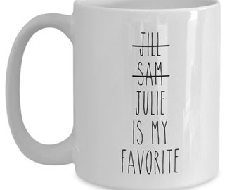 Lustige Lieblingskind Tasse, Weihnachtsgeschenk für Mama, Lieblingssohn, Lieblingstochter, personalisierte Mama Tasse, Mutter Geschenk, Muttertagsgeschenk