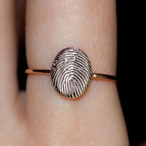Personalized Fingerprint Ring, Memorial custom Ring, Dainty engraved ring, Sterling Silver Fingerprint, Memorial jewelry