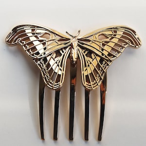 Atlas Moth Hair Comb, Butterfly Hair Pin, Bridal Butterfly accessory, Butterfly Headpiece