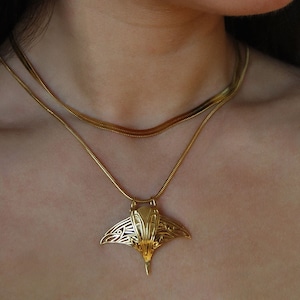 Manta Ray Pendant: Ocean Sealife Necklace, Fantasy Cut-Out Design