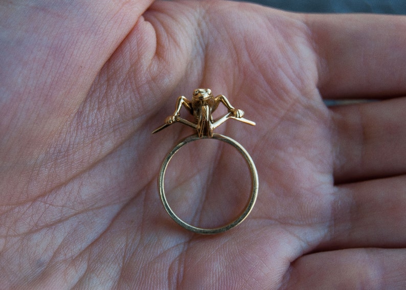 origami frog ring instructions