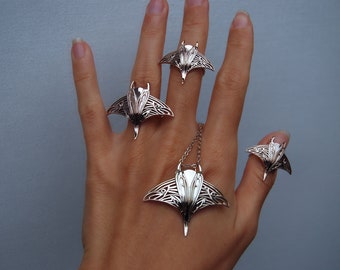 Sterling Silver Manta Ray Ring: Ocean Sealife Jewelry