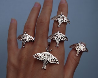 Luna moth ring, Butterfly ring, Butterfly Jewelry, Silver Insect ring