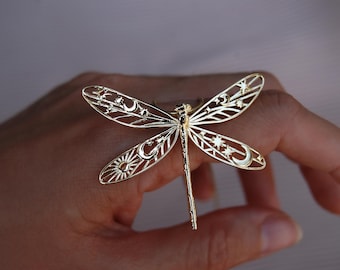 Colgante de libélula de plata de ley: diseño de corte celestial (cadena no incluida)