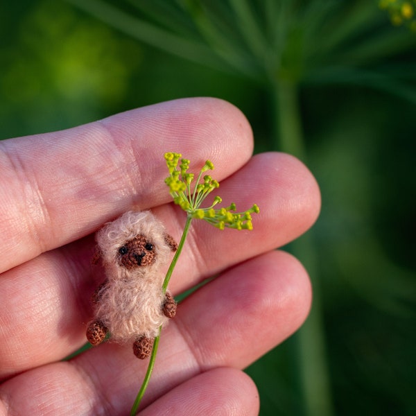 Micro crochet miniature sheep figurine - animal lover gift,  dollhouse miniature animals lover gifts, micro crochet lamb mini animals