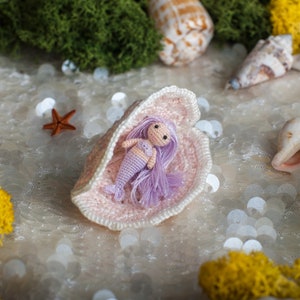 Micro miniature crochet mermaid figurine: tiny crochet tiny art mermaid in seashell, crochet amigurumi personalized gifts for nautical decor image 3