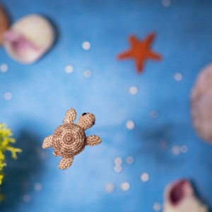 Gehäkelte Meeresschildkröte - handgefertigte Miniatur-Meerestierfigur