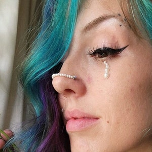 C[ultured White Pearl] Nose Chain