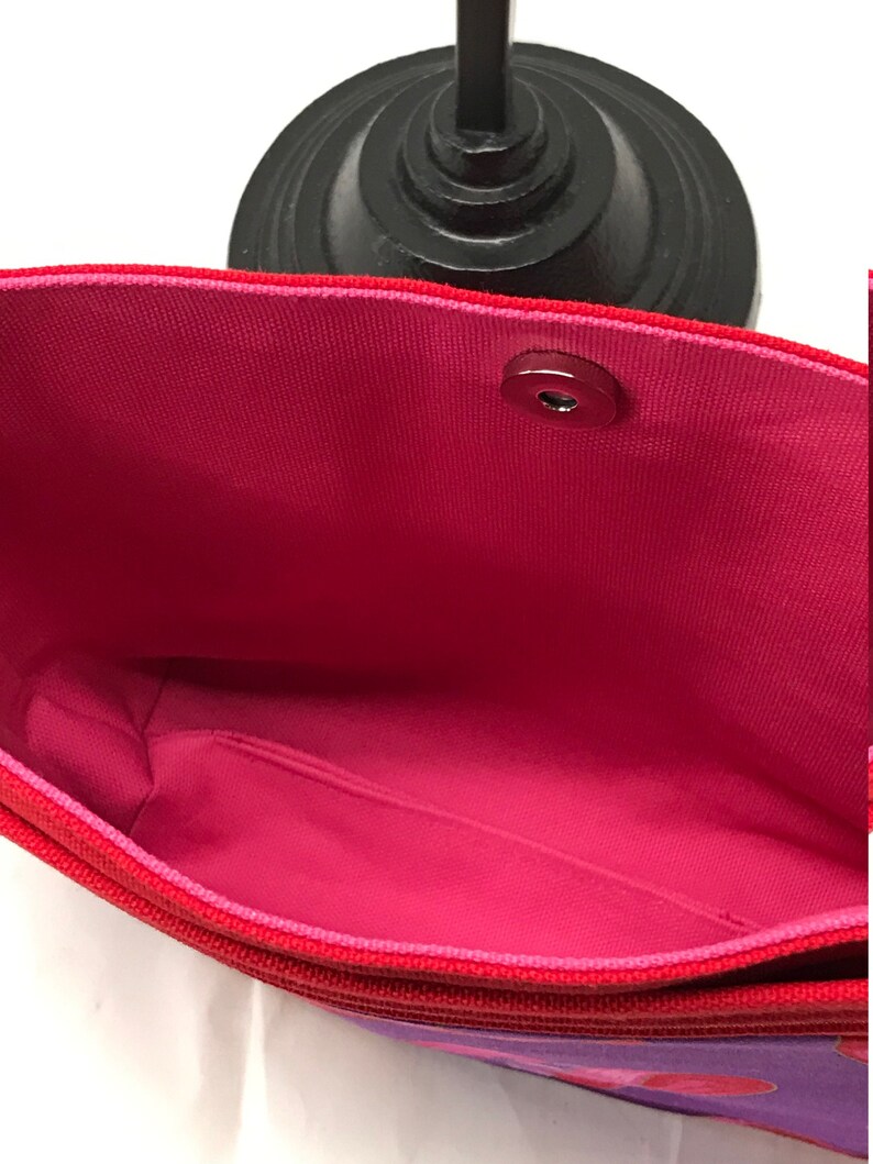 Crossbody Purse Bag|Canvas Bag Purse|Handmade USA|Medium Purse|Red Purse|Pink Kiss Purses|Shoulder Bag|HandBag|EveryDay Bag|Red Hats