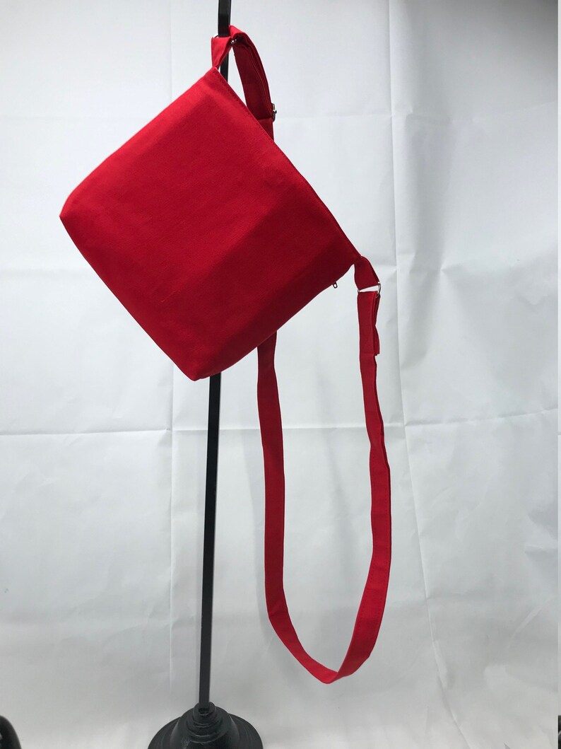 Crossbody Purse Bag|Canvas Bag Purse|Handmade USA|Medium Purse|Red Purse|Pink Kiss Purses|Shoulder Bag|HandBag|EveryDay Bag|Red Hats