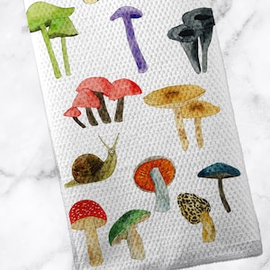 Botanical Mushroom Tea Towel, Cottegecore Dish Towel, Mushroom Print Hand Towel, Housewarming Gift