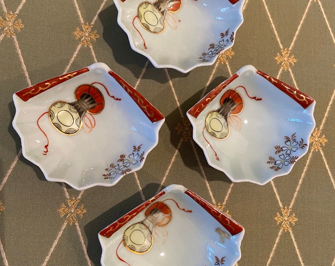 Fan shaped chinoiserie dip or soy sauce  bowls, Set of four