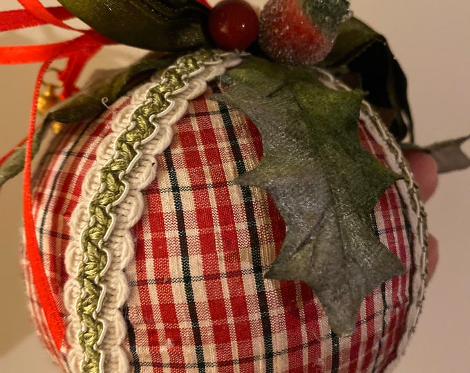 Vintage Plaid Christmas ornaments