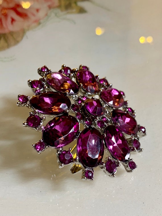 Vintage Romantic Purple Flower  Brooch - image 3