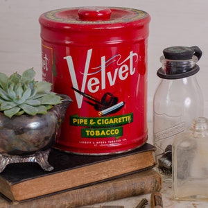 Velvet Pipe and Cigarette Tobacco Tin / Farm Find, Red, Advertising, Liggett & Myers Tobacco Co, St Louis MO, Planter, Antique, Vintage