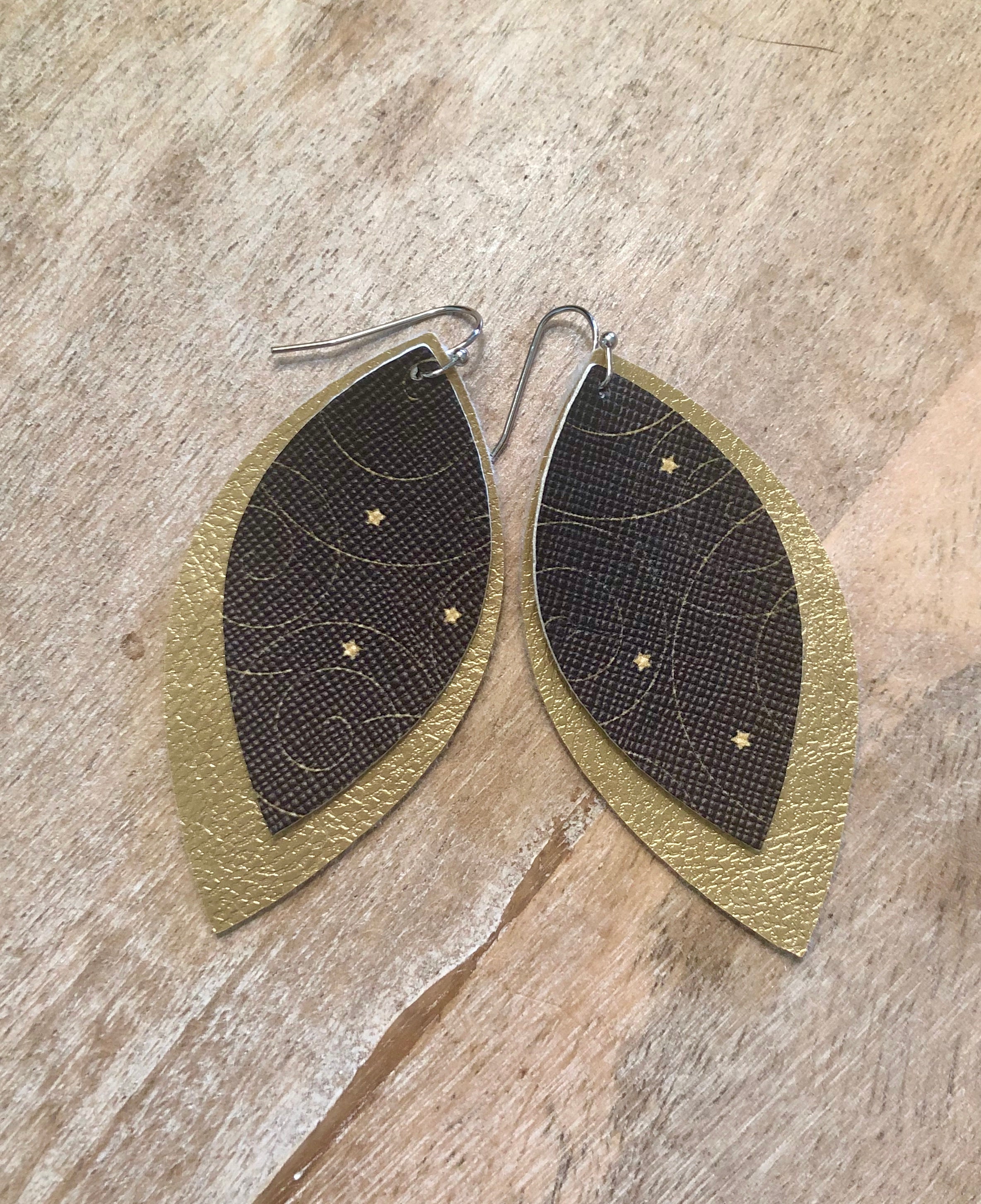 The Black Hive Earrings in Gold (Clip) main image 0