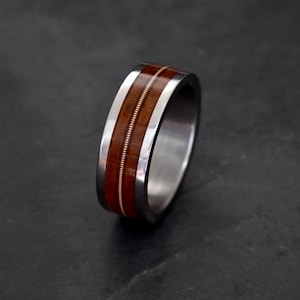 Titanring i briarrot och bronsgitarrsträng, anpassningsbar ring
