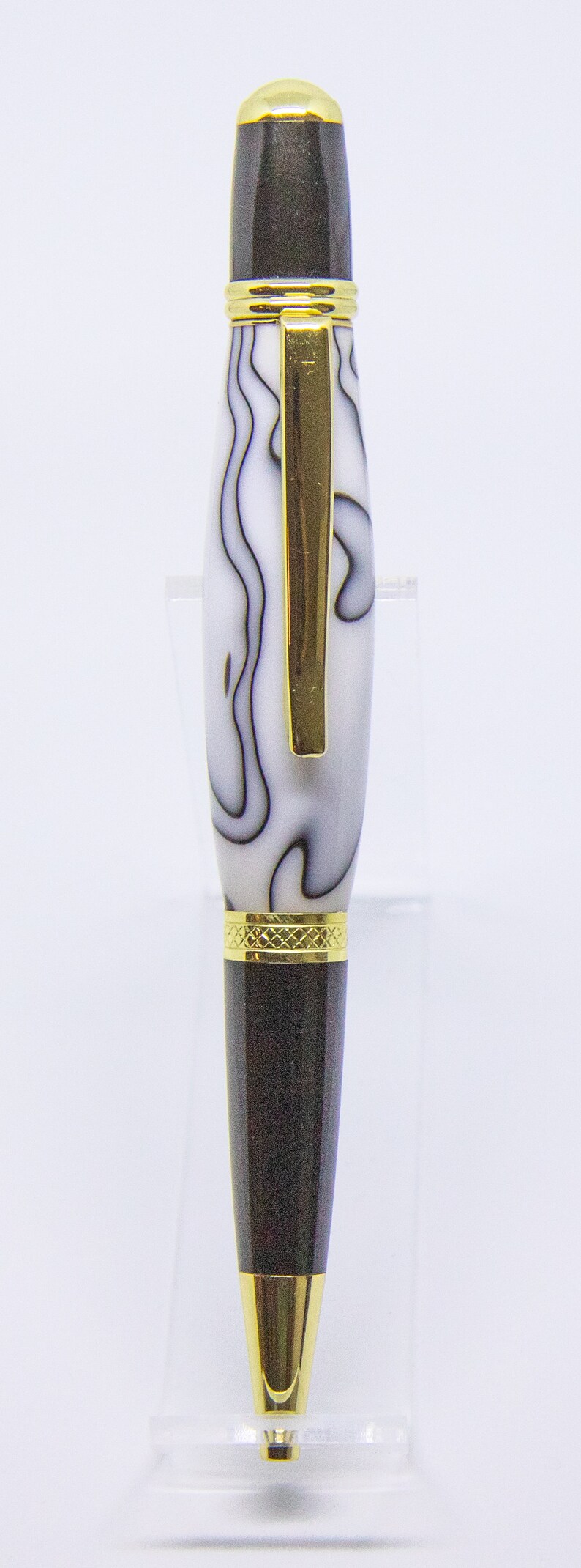 Hand-turned Acrylic Sierra Style Twist Pen