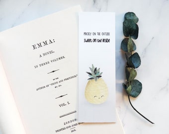 Ananas Lesezeichen, mit Spruch sweet on the inside, süßes Lesezeichen, Wasserfarben Karte, Papier-Lesezeichen