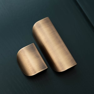 Curved Brass Lip Cabinet Pull: Kitchen Handle