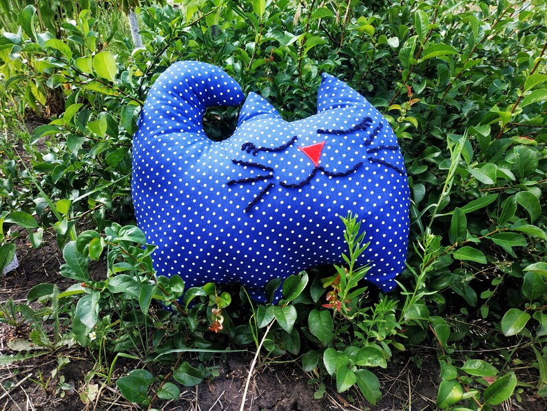 Easy sewing pattern cat shaped pillow with curled tail PDF Etsy