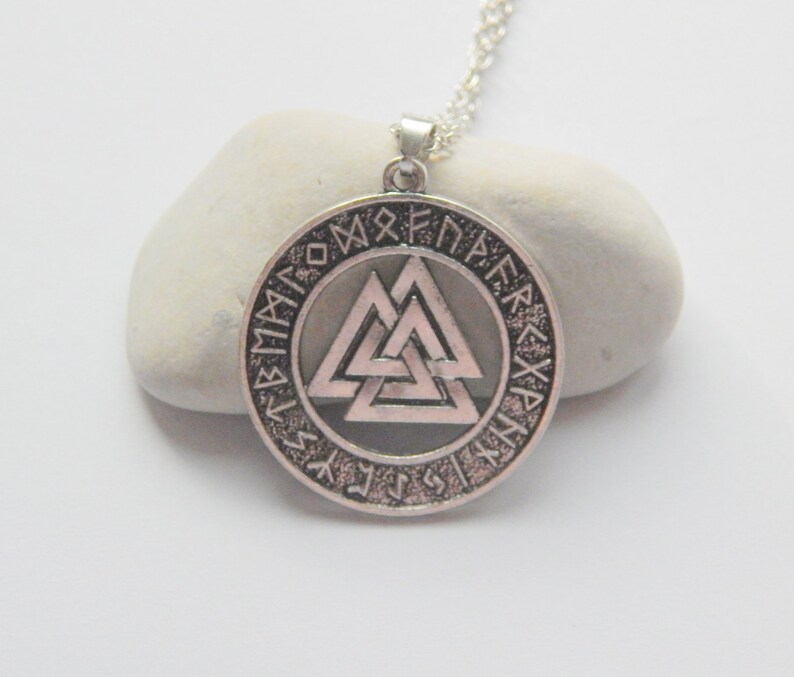 valknut pendant valknut pendant