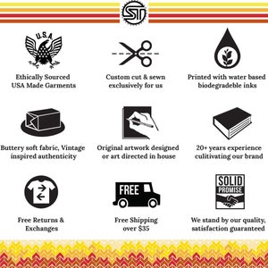 K&ouml;nnte beinhalten: Eine grafische Illustration, die das Engagement eines Unternehmens f&uuml;r Qualit&auml;t und Kundenzufriedenheit zeigt. Das Bild zeigt Symbole, die f&uuml;r ethisch bezogene Materialien, ma&szlig;geschneiderte Kleidung, wasserbasierte Tinten, Original-Artwork, kostenlosen Versand sowie kostenlose R&uuml;ckgabe und Umtausch stehen. Der Text "Solid Promise" ist in einem Banner dargestellt.