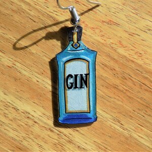 Handgezeichnete Gin Tonic Ohrringe, personalisierbar, perfektes Geschenk für jeden Gin Liebhaber Bild 3