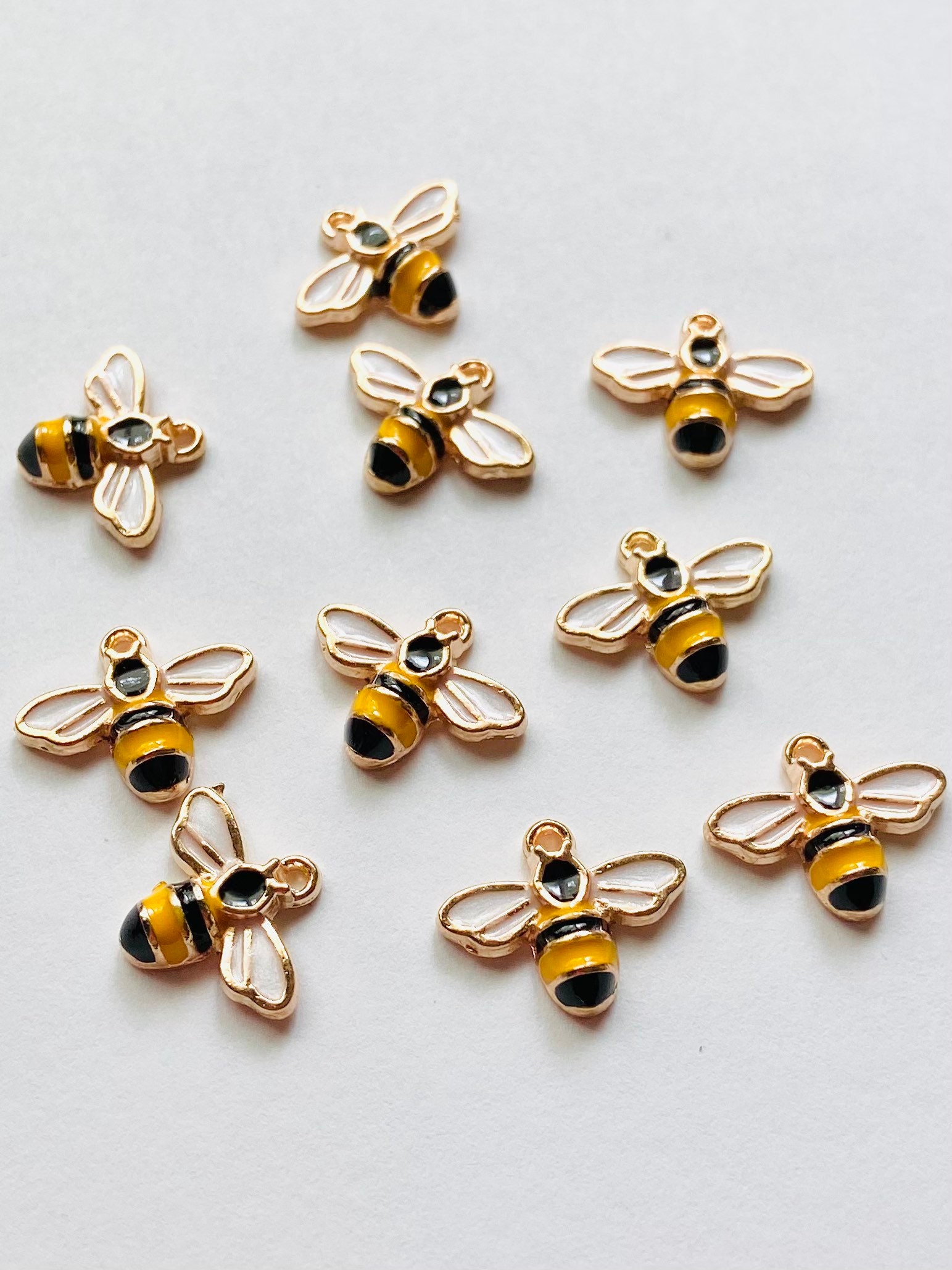 Tiny Honey Bee Charm - Bronze - Left Side 13x7mm - 1Pc – Plazko