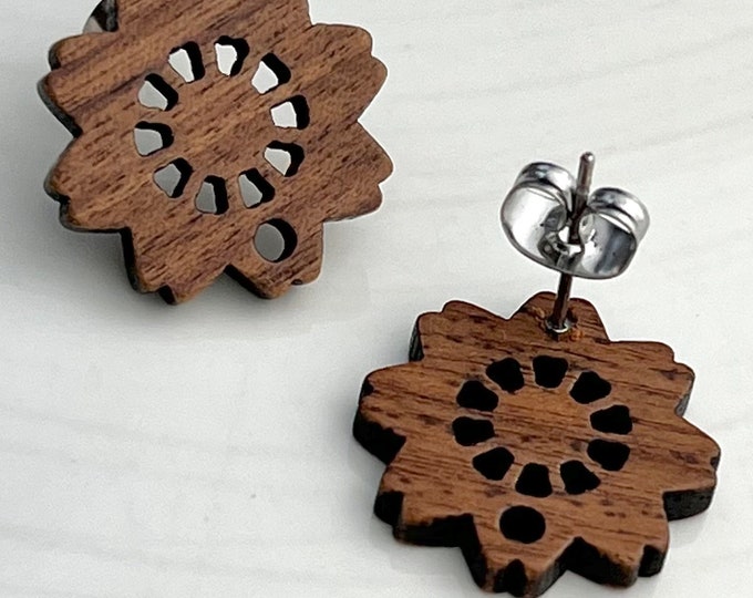12pcs Wood Wooden Stud Post Flower Earrings w/ Earring Backs Connector Loop Holes Dangle DIY Earrings Findings Jewelry Making