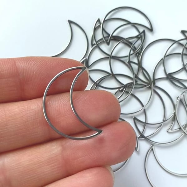 20 Stainless Steel Silver Moon Crescent Hoops Frame Frames Connector Links Charms Earrings Necklace Findings Jewelry Craft Macrame
