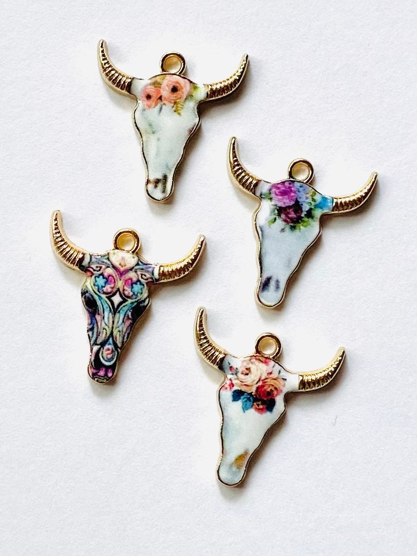 8 Pieces Longhorn Bull Steer Cow Cowgirl Rodeo Charm with Connector