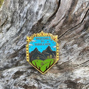 Terrasen Bookish Destination Enamel Pin, SJM, Sarah J Maas, Bookish Merch, Reader Gift, Welcome to Terrasen, Licensed Merch, Hard Enamel