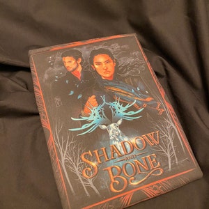 Medium Shadow and Bone Book Sleeve