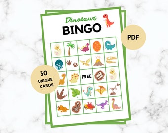 Könnte beinhalten: Eine druckbare Dinosaurier-Bingo-Karte mit 30 einzigartigen Karten. Die Karte hat einen grünen Rand und zeigt Bilder von Dinosauriern, Fußabdrücken, Eiern und einem Vulkan. Die Karte hat auch ein freies Feld in der Mitte.