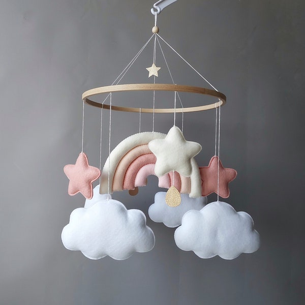 Bebé móvil niña Arco iris cuna móvil Nube vivero móvil musical para niña boho decoración de la guardería Fieltro rosa estrellas lechosas cuna móvil colgando