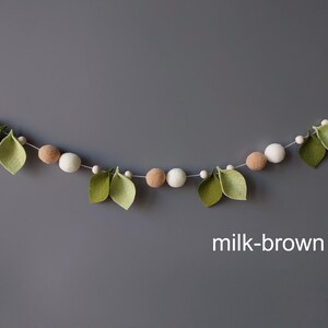 Felt leaves garland Spring greenery garland Neutral nursery decor Wall hanging Shelf decor Ball mantel garland Fairy garden accessories milk-brown