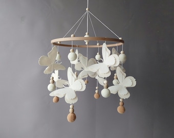 Butterfly baby crib mobile neutral Pom pom boho musical mobile Nursery felt beads mobile baby girl Hanging flying butterflies mobile boy