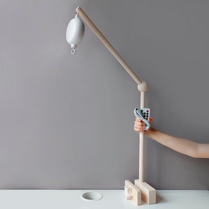 Brazo móvil para cuna Soporte para móvil de madera y caja de música Colgador para móvil de guardería Soporte de madera natural Soporte para cuna Fijación para móvil de guardería