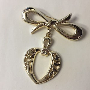 Gold Tone Dangle Heart Brooch, Filigree Openwork Heart from Ribbon Bow Pin, Vintage Romantic Jewelry, Valentine Gift for Her
