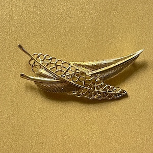 Signed Coro Gold Tone Double Leaf Feather Brooch, Vintage Costume Jewelry Pin, Collectible Coro Flower Bouquet Gift for Her