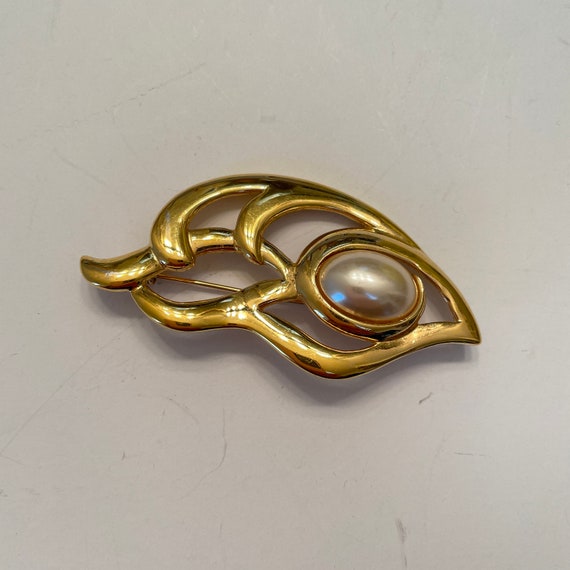 Napier Leaf Brooch Pin, Gold Tone Faux Cabochon P… - image 5