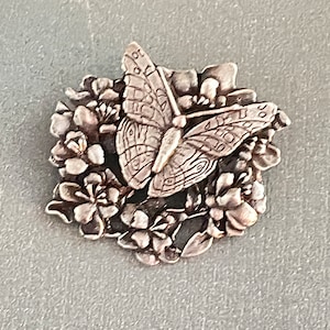 Birds & Blooms Pewter Pin, Butterfly Wreath Pin, Denim Jacket Pin, Gardeners Jewelry, Digging in the Dirt Pewter Pin, 1998 Limited Edition
