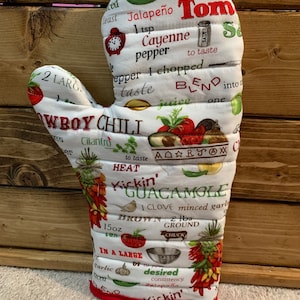 Kitchen Recipe Print Oven Mitt