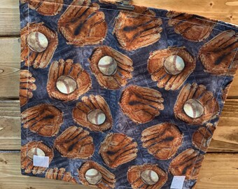 Baseball Reusable Sandwich Wrap, Eco-friendly lunch bag, kid friendly snack bags, zero waste, reusable baggies
