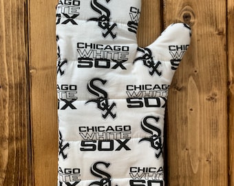 Chicago White Sox Oven Mitt: Handmade Cotton Kitchen Decor