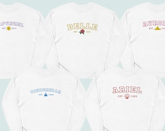 Sudadera bordada Disney Princess / Suéter Disney Varsity / Princess Embossed Crewneck