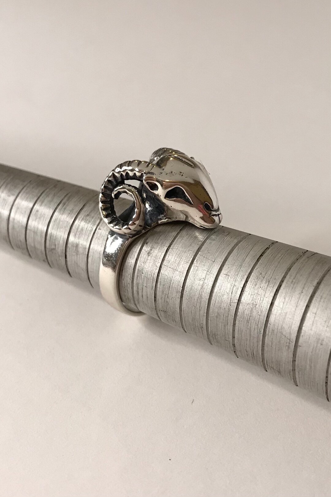 【STING925】 Ram Skull Simple Ring s-l400.jpg