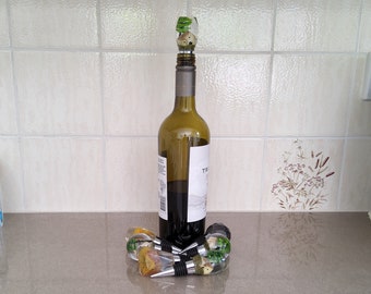 Wine bottle stopper resin art