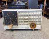 RCA Victor Clock Radio Model RJD12N